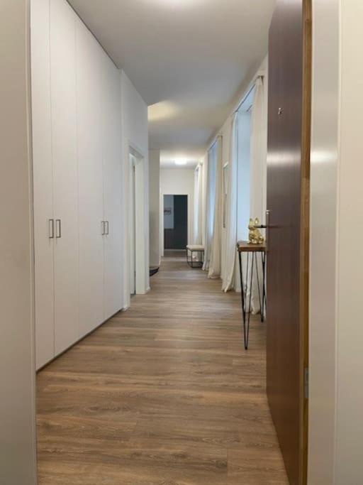 Elegant 2Br Apartment - Canal3 Цюрих Экстерьер фото